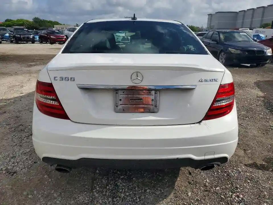 WDDGF8AB9DR242451 2013 MERCEDES-BENZ C-CLASS-5