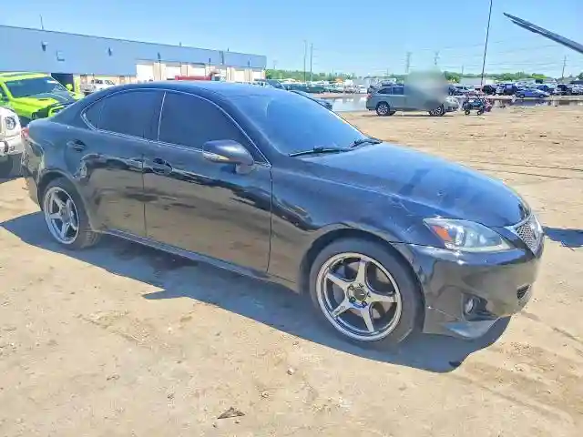 JTHCE5C20B5001050 2011 LEXUS IS-3