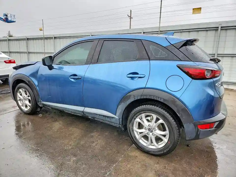 JM1DKFB79L1475105 2020 MAZDA CX-3-1