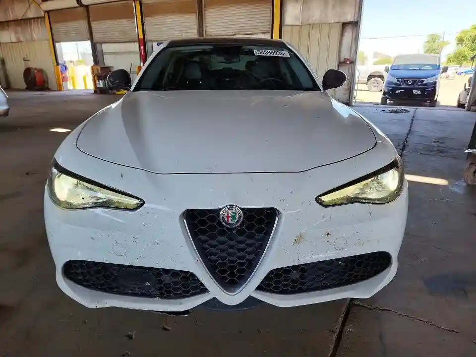 ZARFAEBNXH7544544 2017 ALFA ROMEO GIULIA-4