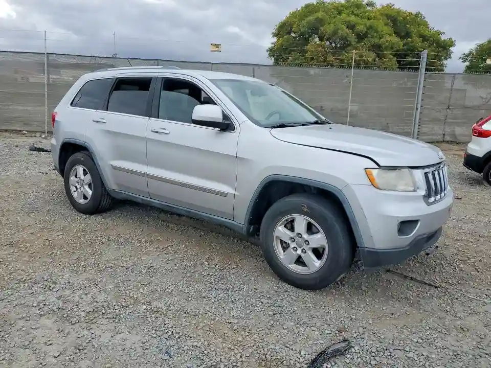 1J4RS4GG5BC591546 2011 JEEP GRAND CHEROKEE-3