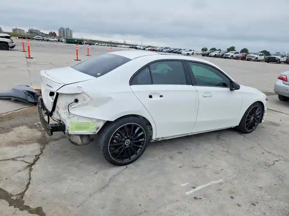 W1K3G4EB5NJ367767 2022 MERCEDES-BENZ A-CLASS-2