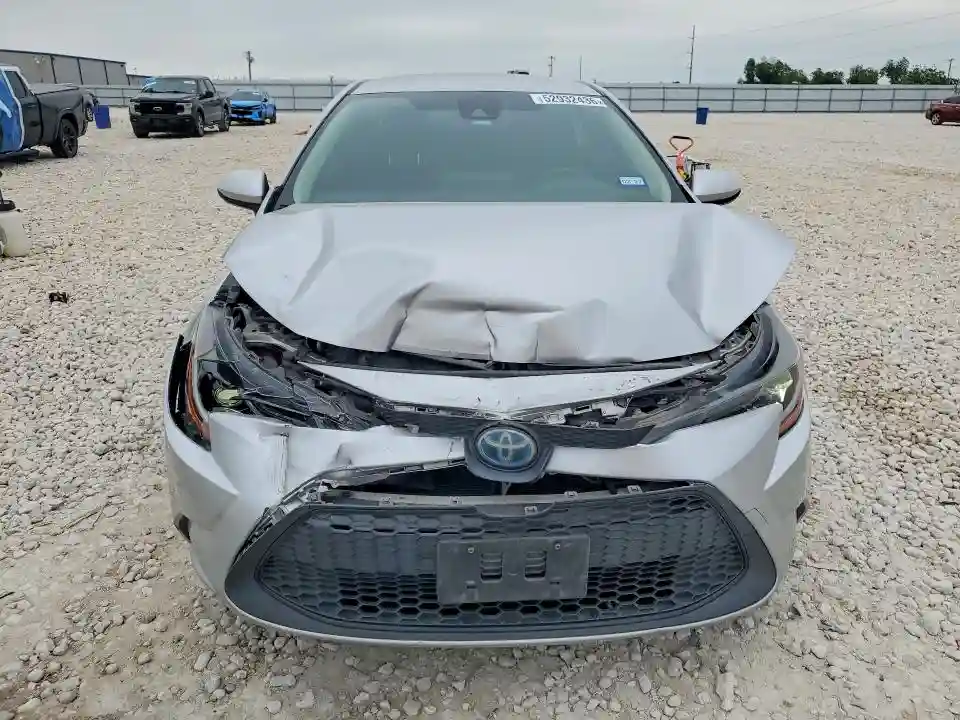 JTDEAMDE9MJ006010 2021 TOYOTA COROLLA-4