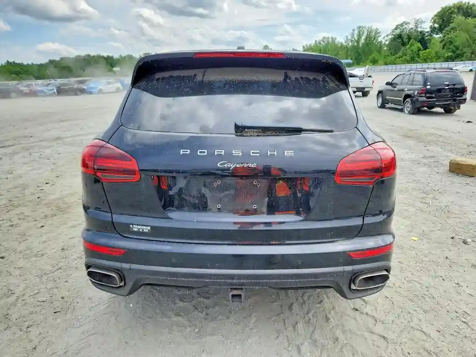 WP1AA2A26JKA01395 2018 PORSCHE CAYENNE-5