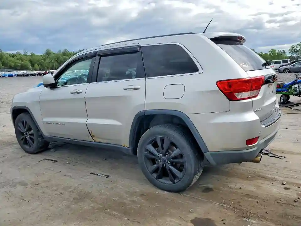 1C4RJFAT5CC313337 2012 JEEP CHEROKEE-1