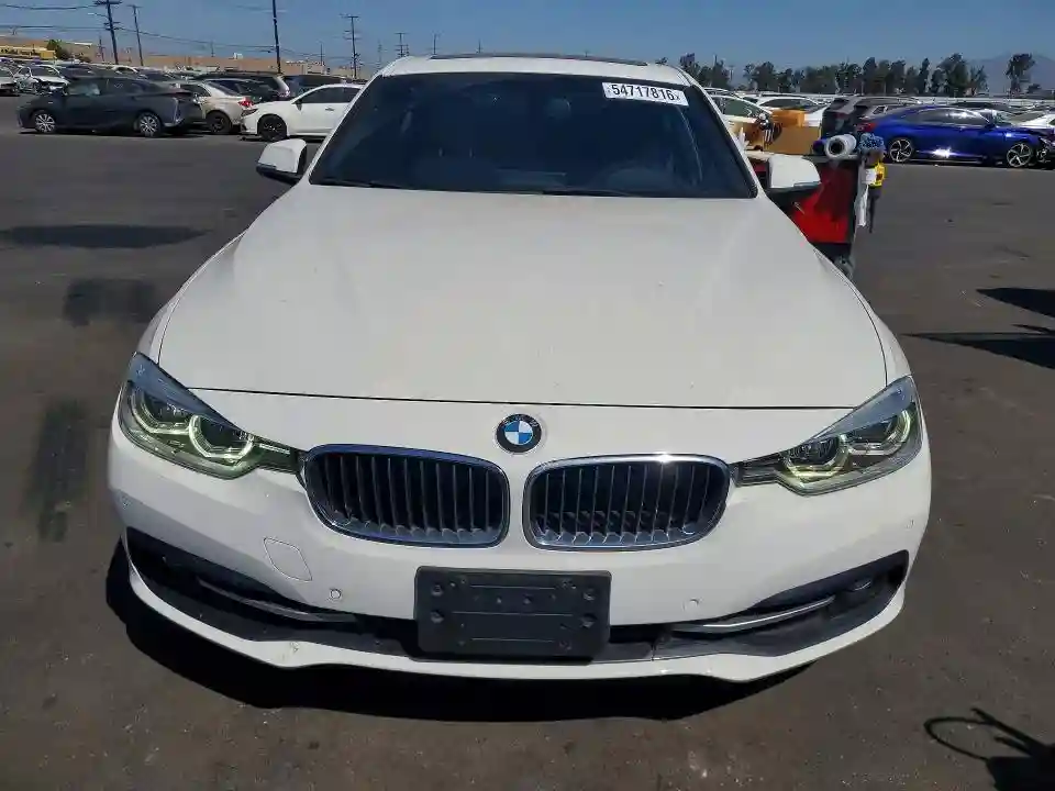 WBA8E1C5XJA758986 2018 BMW 3 SERIES-4