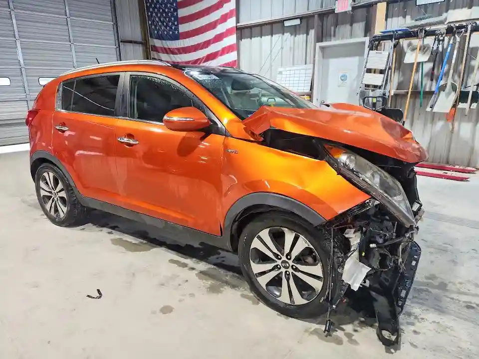 KNDPCCA20B7077856 2011 KIA SPORTAGE E-3