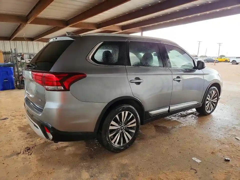 JA4AD3A31LJ001427 2020 MITSUBISHI OUTLANDER-2