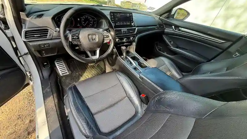 1HGCV1F32JA095311 2018 HONDA ACCORD-4