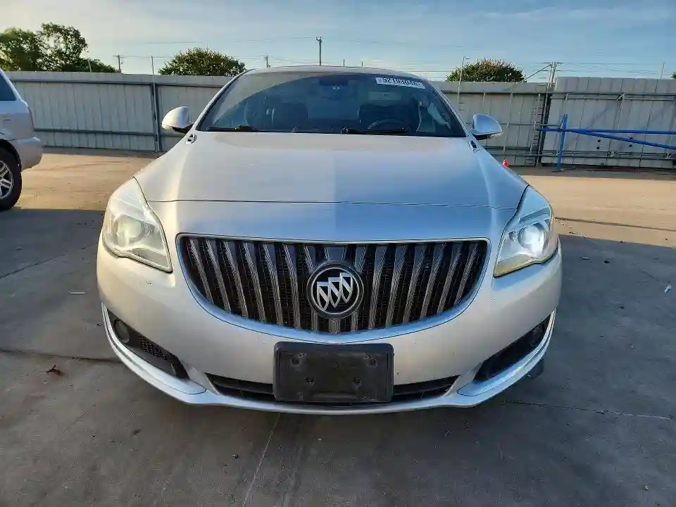 2G4GR5GX6H9132875 2017 BUICK REGAL-4