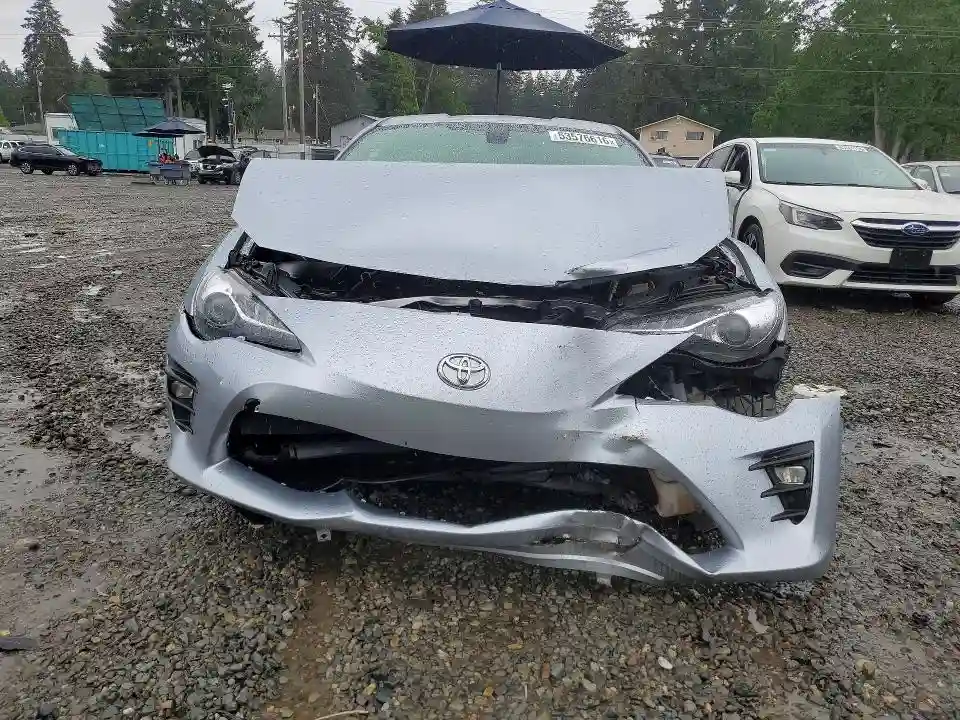 JF1ZNAE17J9701797 2018 TOYOTA 86-4