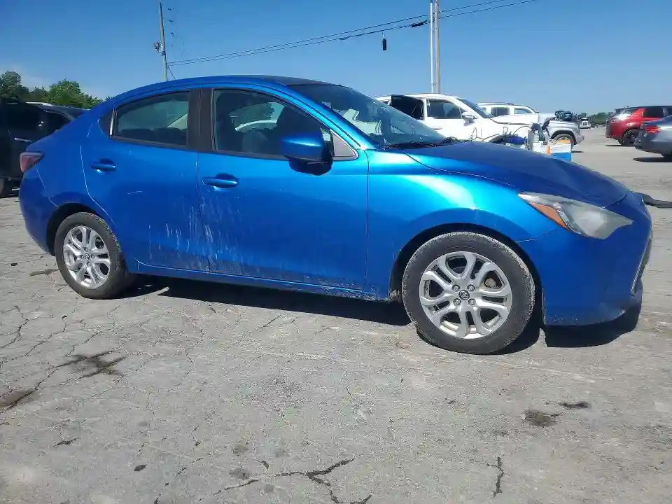 3MYDLBYV3HY191680 2017 TOYOTA YARIS-3