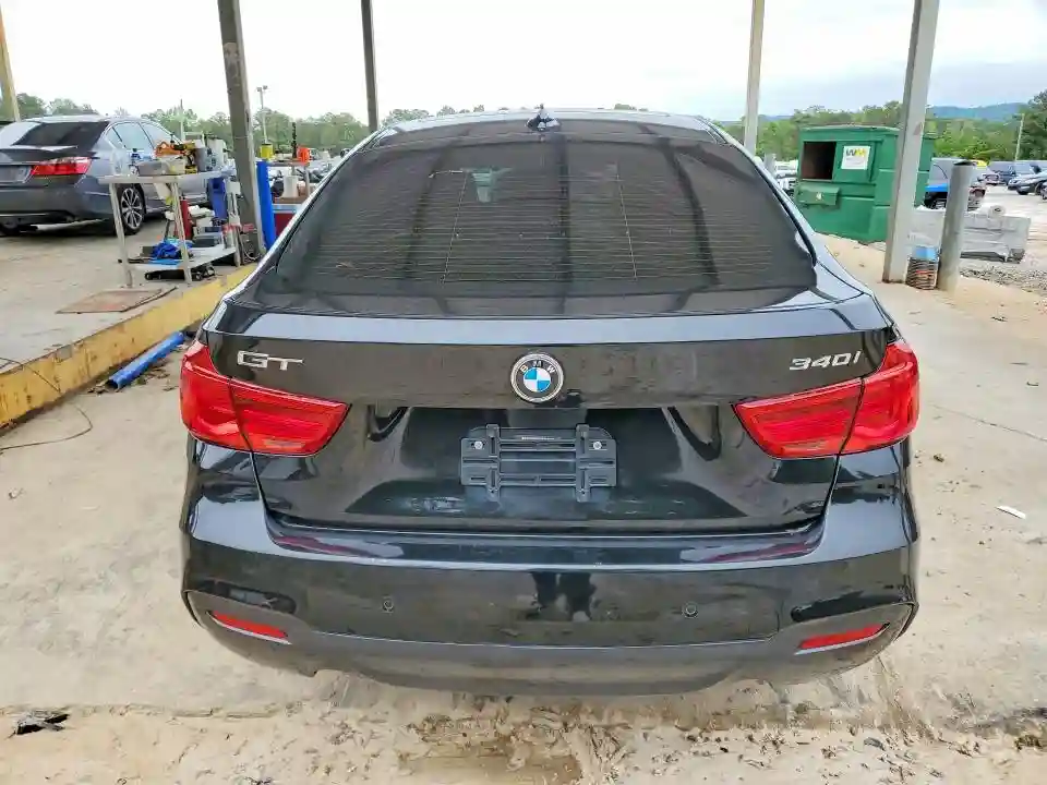 WBA8Y3C57HG450619 2017 BMW 3 SERIES-5