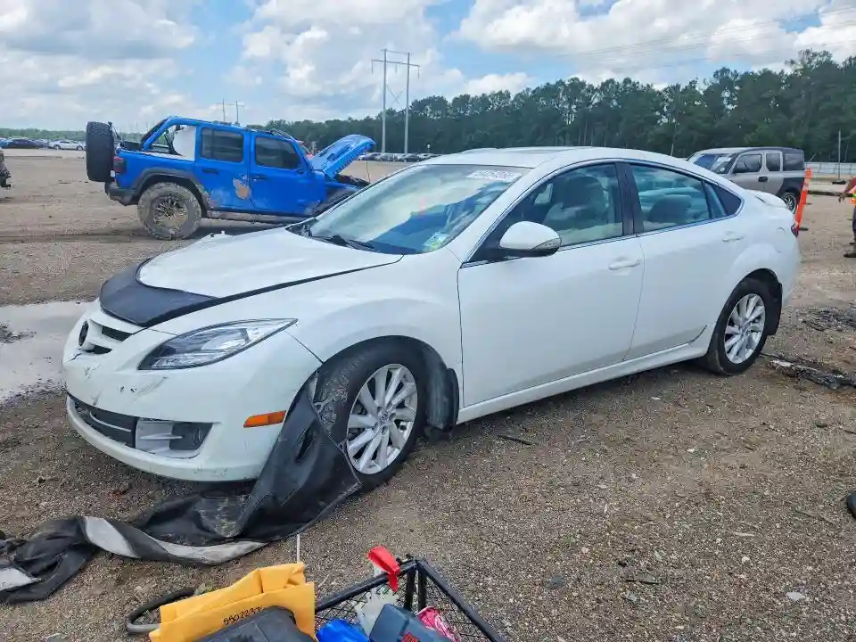 1YVHZ8CH6B5M22864 2011 MAZDA 6-0