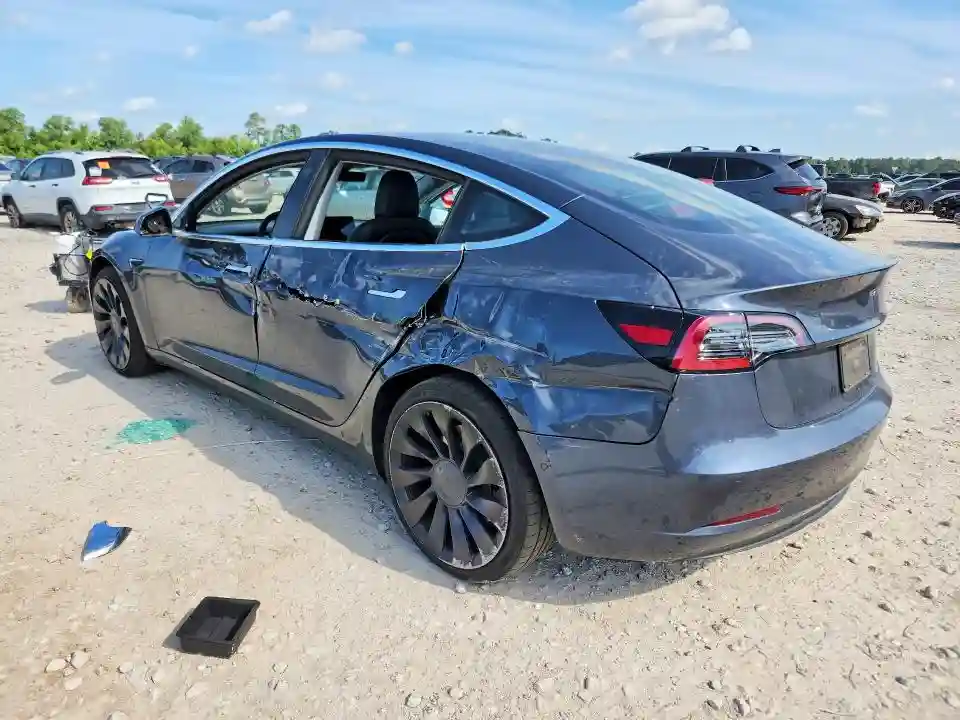 5YJ3E1EA4LF705086 2020 TESLA MODEL 3-1