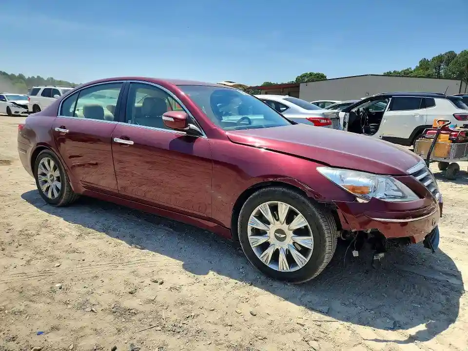KMHGC4DE4BU124573 2011 HYUNDAI GENESIS-3