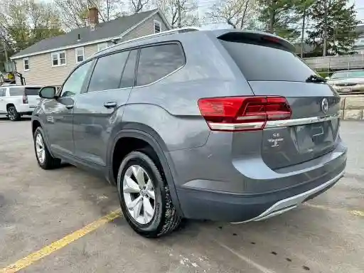 1V2KR2CA9JC505158 2018 VOLKSWAGEN ATLAS-1
