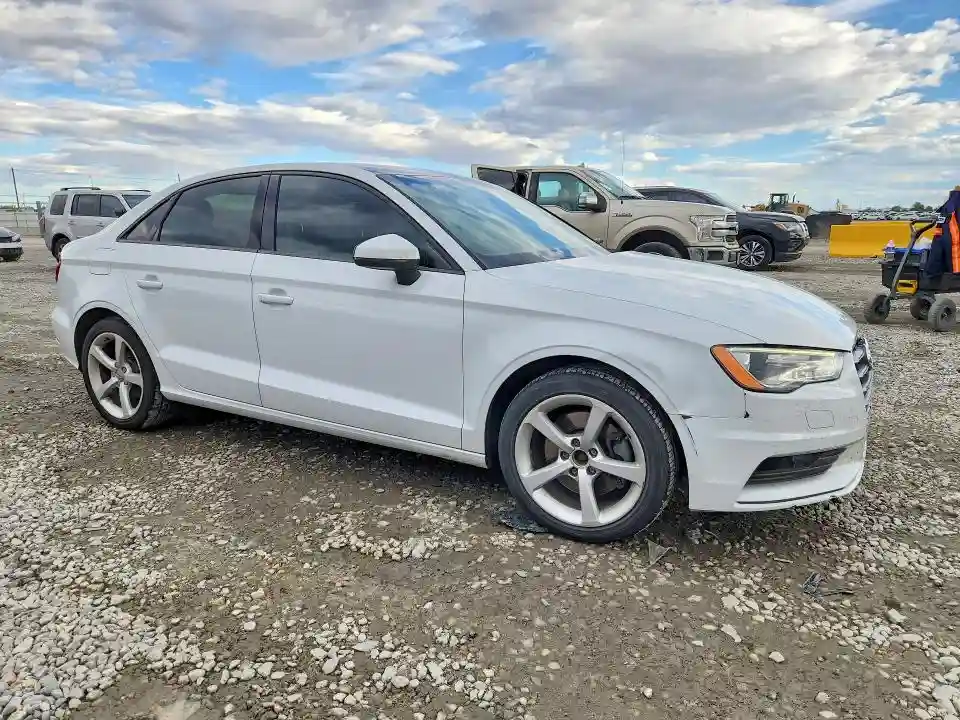 WAUACGFFXF1091813 2015 AUDI A3-3