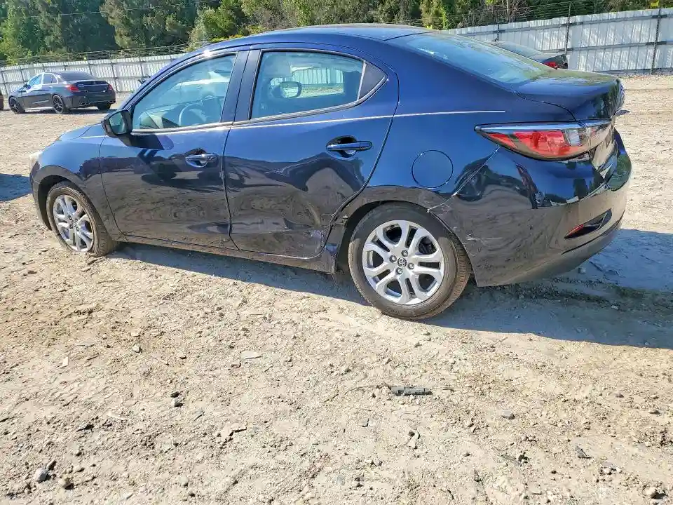 3MYDLBYV8HY161557 2017 TOYOTA YARIS-1