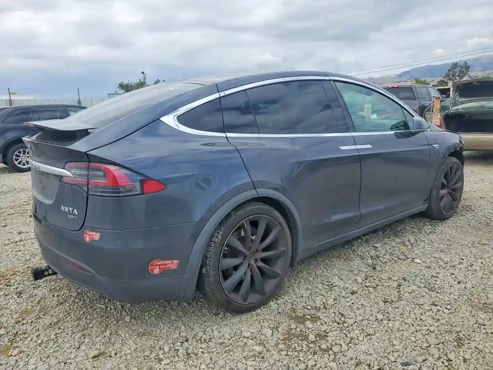 5YJXCBE29GF017175 2016 TESLA MODEL X-2