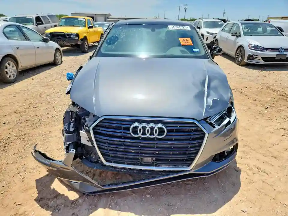 WAUAUGFF1J1060889 2018 AUDI A3-4