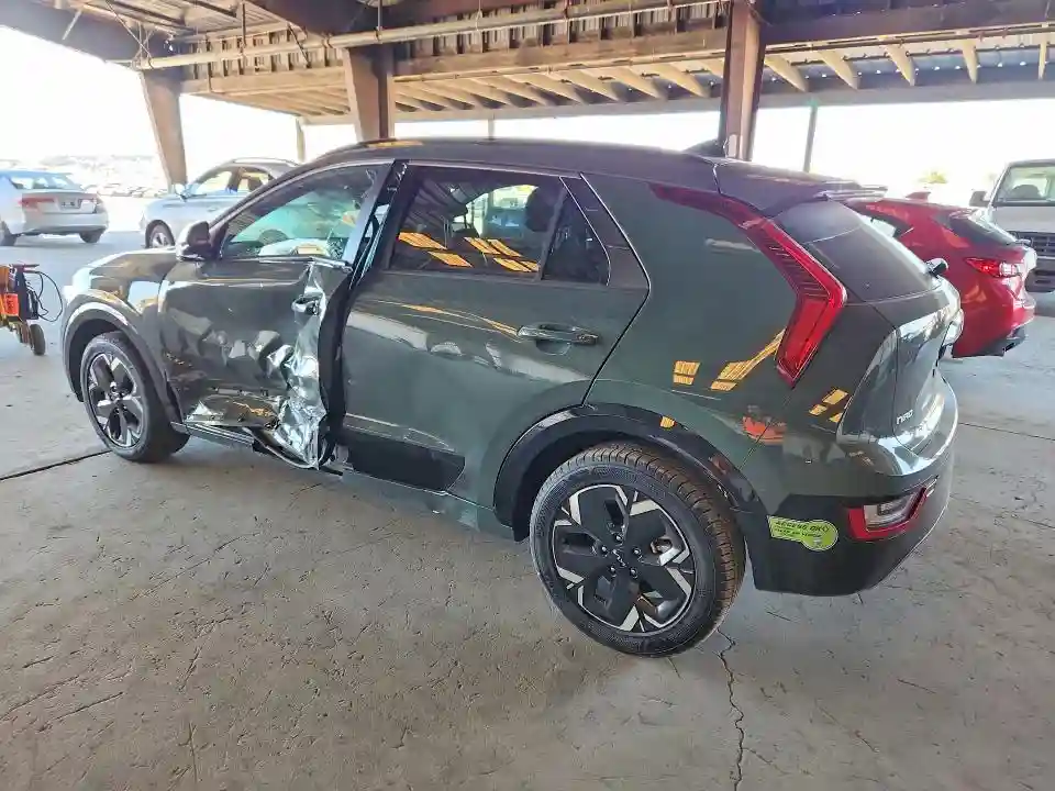 KNDCT3L14P5039293 2023 KIA NIRO-1