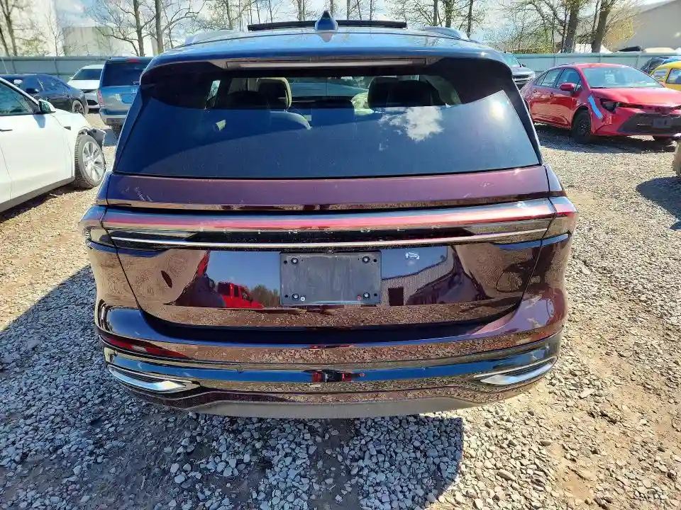 5LMPJ8KA7SJ897890 2025 LINCOLN NAUTILUS-5