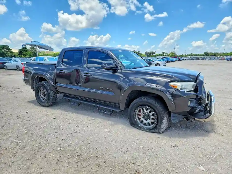 3TMAZ5CN8HM027499 2017 TOYOTA TACOMA-3