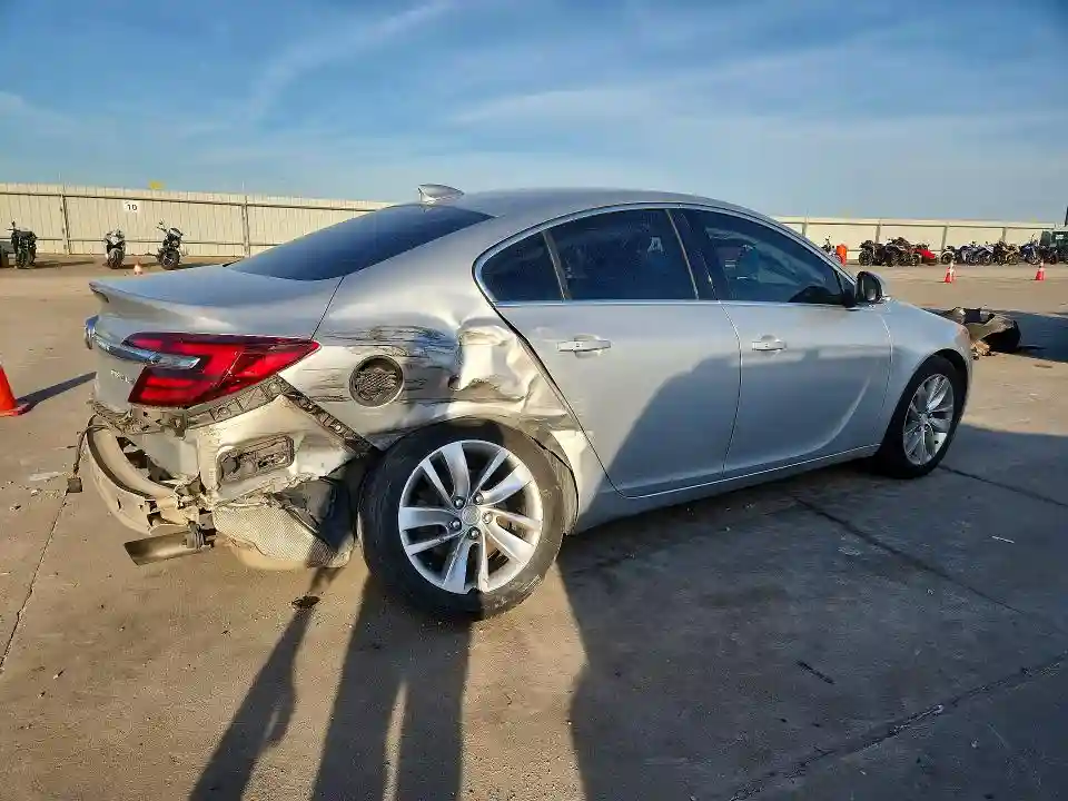 2G4GR5GX6H9132875 2017 BUICK REGAL-2