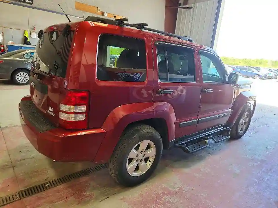 1C4PJMAK7CW109768 2012 JEEP LIBERTY-2