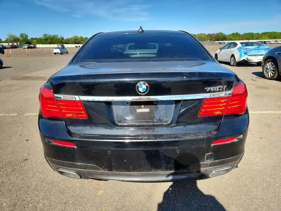 WBAKC6C55CDX99486 2012 BMW 7 SERIES-5