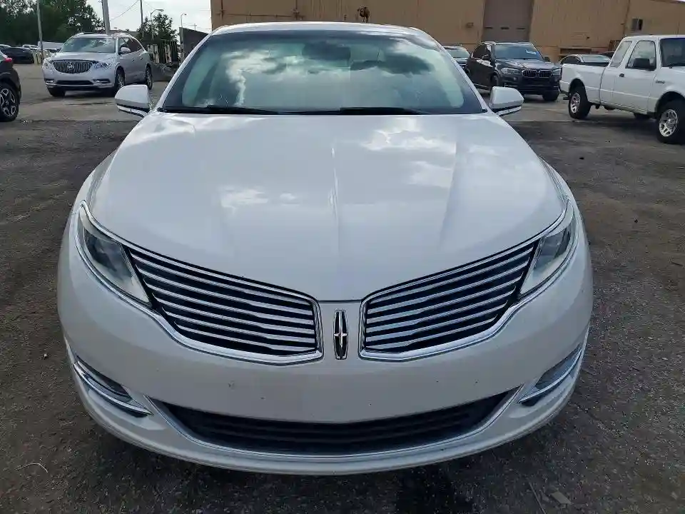 3LN6L2G94ER813359 2014 LINCOLN MKZ-4