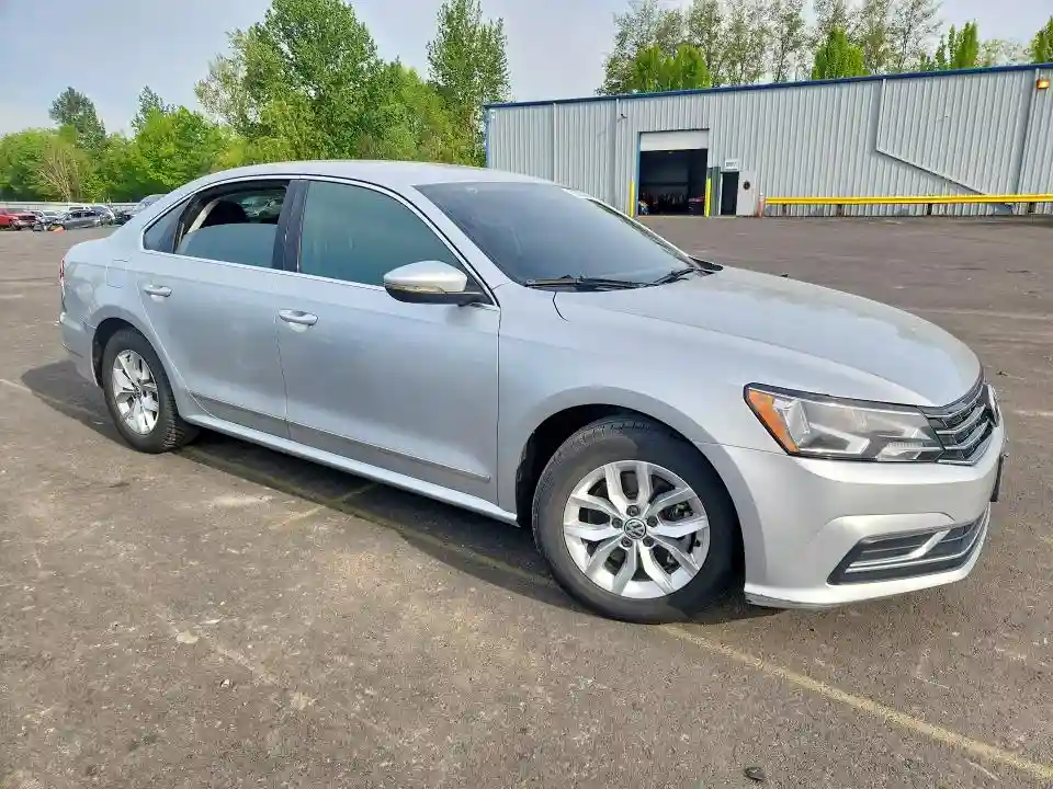 1VWAT7A36GC050243 2016 VOLKSWAGEN PASSAT-3