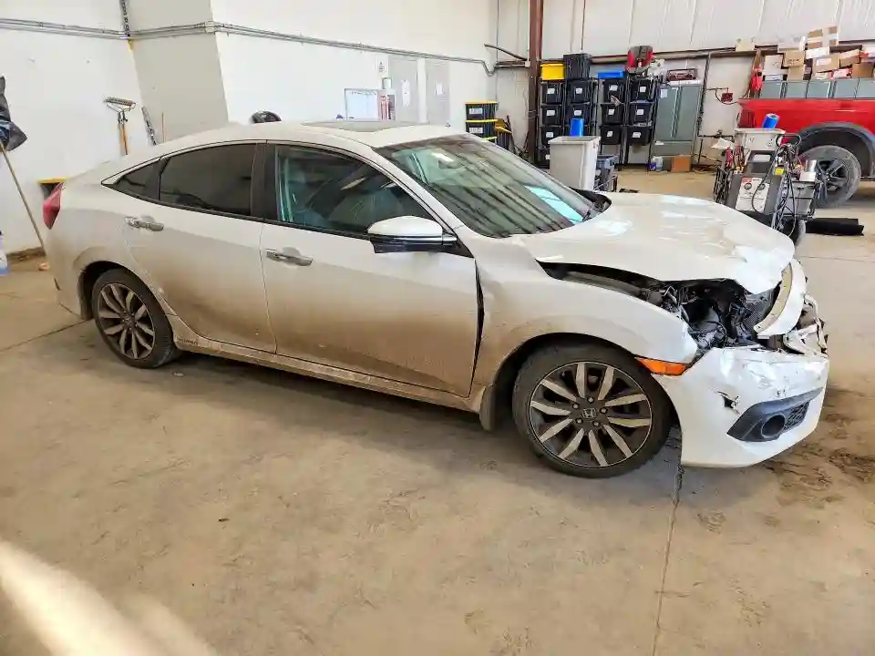 2HGFC1F98HH102202 2017 HONDA CIVIC-3