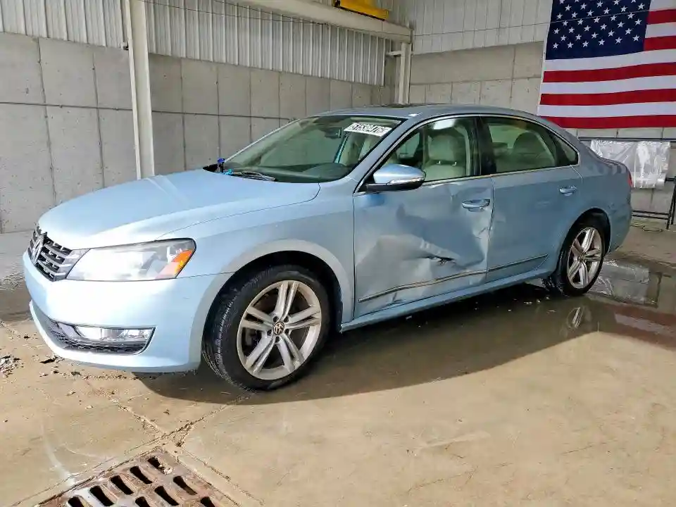 1VWCN7A31CC020063 2012 VOLKSWAGEN PASSAT-0