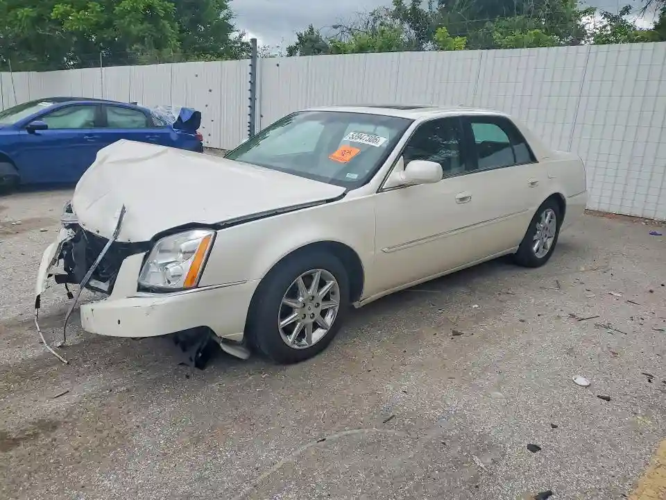 1G6KD5E61BU131072 2011 CADILLAC DTS-0