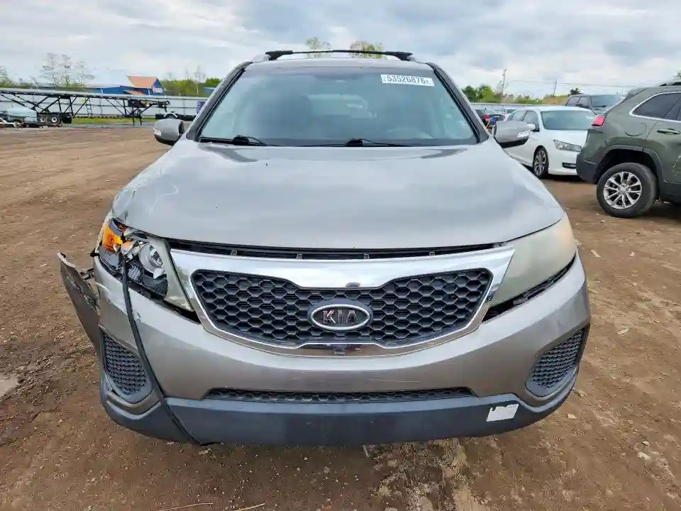 5XYKTDA20BG129666 2011 KIA SORENTO-4