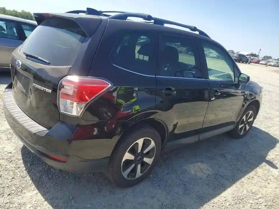 JF2SJARCXJH408888 2018 SUBARU FORESTER-2