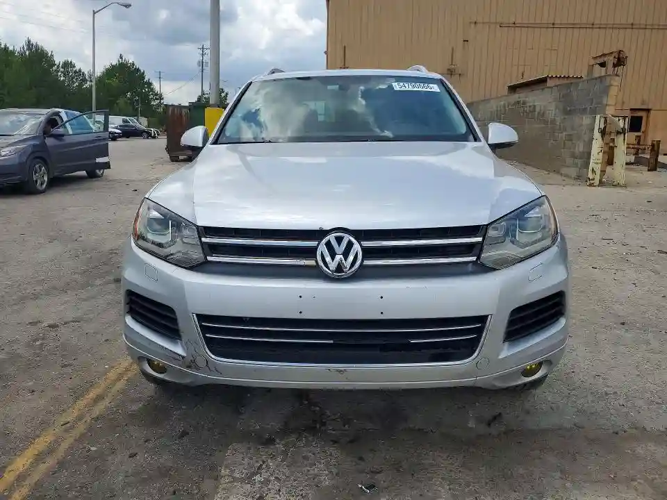 WVGEP9BP4DD012632 2013 VOLKSWAGEN TOUAREG-4