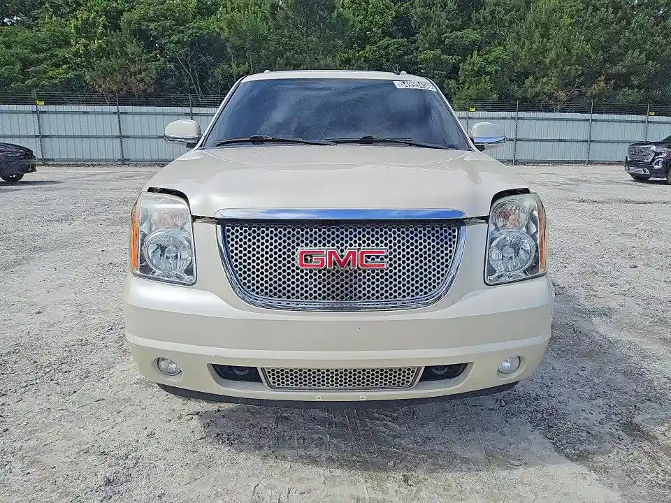 1GKUCCE04AR288352 2010 GMC YUKON-4