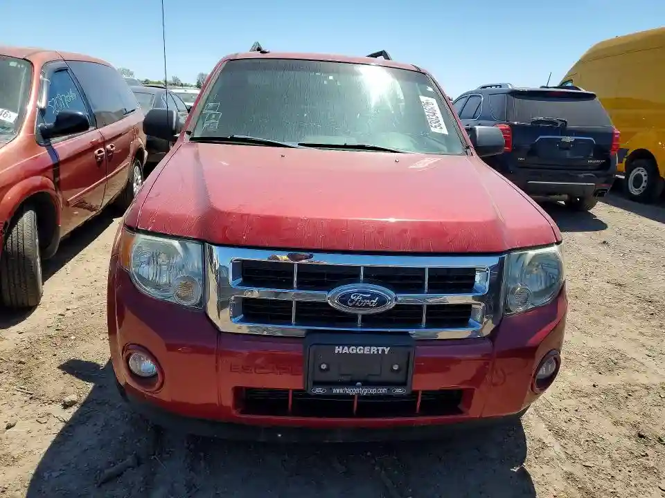 1FMCU0D74BKA99739 2014 FORD ESCAPE-4