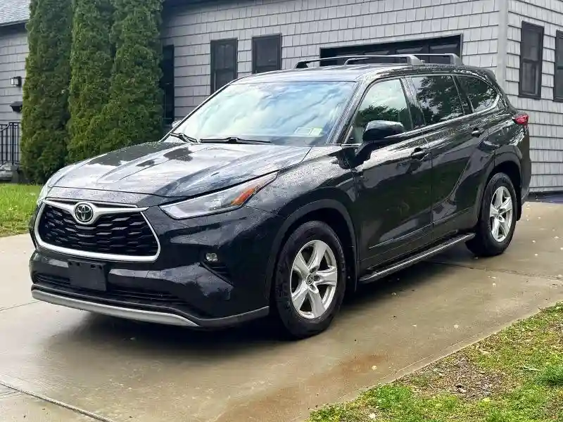 5TDBZRBH9NS165653 2022 TOYOTA HIGHLANDER-1
