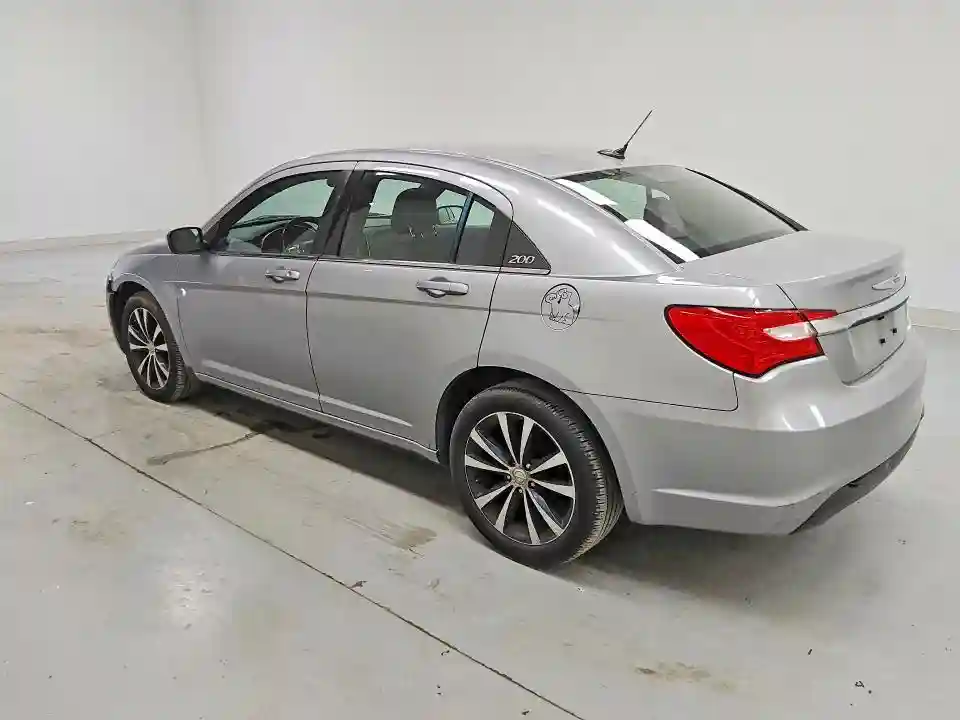 1C3CCBBB8DN516019 2013 CHRYSLER 200-1