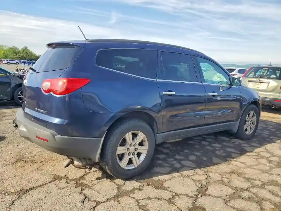 1GNKVGED2BJ377688 2011 CHEVROLET TRAVERSE-2