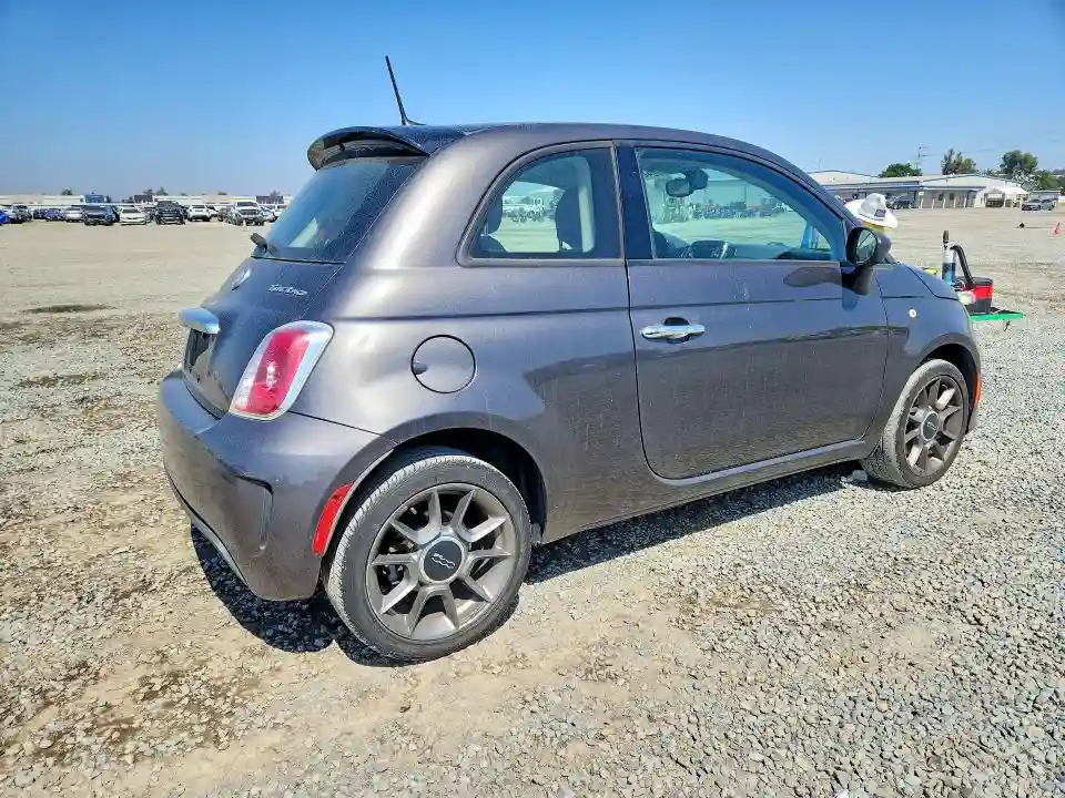 3C3CFFKH8KT686395 2019 FIAT 500-2