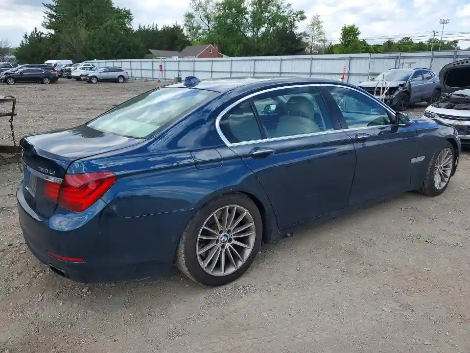WBAYF8C52DD141283 2013 BMW 7 SERIES-2