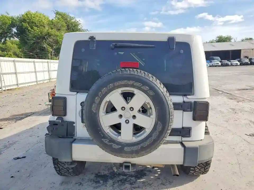 1C4AJWBG7CL106303 2012 JEEP WRANGLER-5