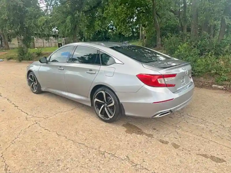 1HGCV2F36NA009123 2022 HONDA ACCORD-2