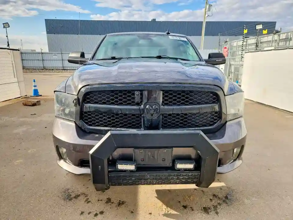 3C6RR7KT2KG731502 2019 RAM 1500-4