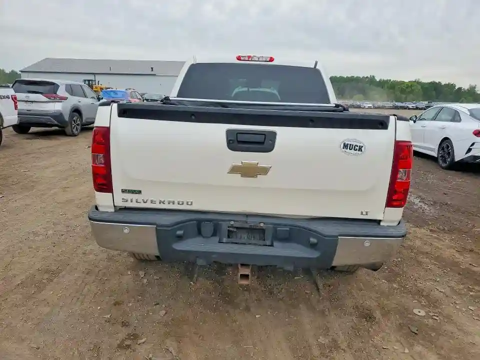 3GCPKSE32BG321172 2011 CHEVROLET SILVERADO-5